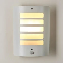 Applique murale d'extérieur Alslev Blanc, 1 lumière, Détecteur de mouvement