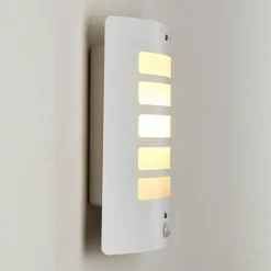 Applique murale d'extérieur Alslev Blanc, 1 lumière, Détecteur de mouvement