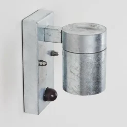 Applique murale d'extérieur Bessiebelle Zingué, 1 lumière, Détecteur de mouvement