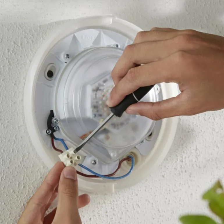 Applique murale Philips Hue White & Color Ambiance Daylo LED Acier inoxydable, 1 lumière