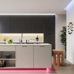 Bande LED Reality GRIP Noir, 1 lumière, Télécommandes, Changeur de couleurs