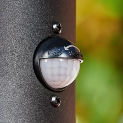 Borne lumineuse Sumalao Noir, 1 lumière, Détecteur de mouvement