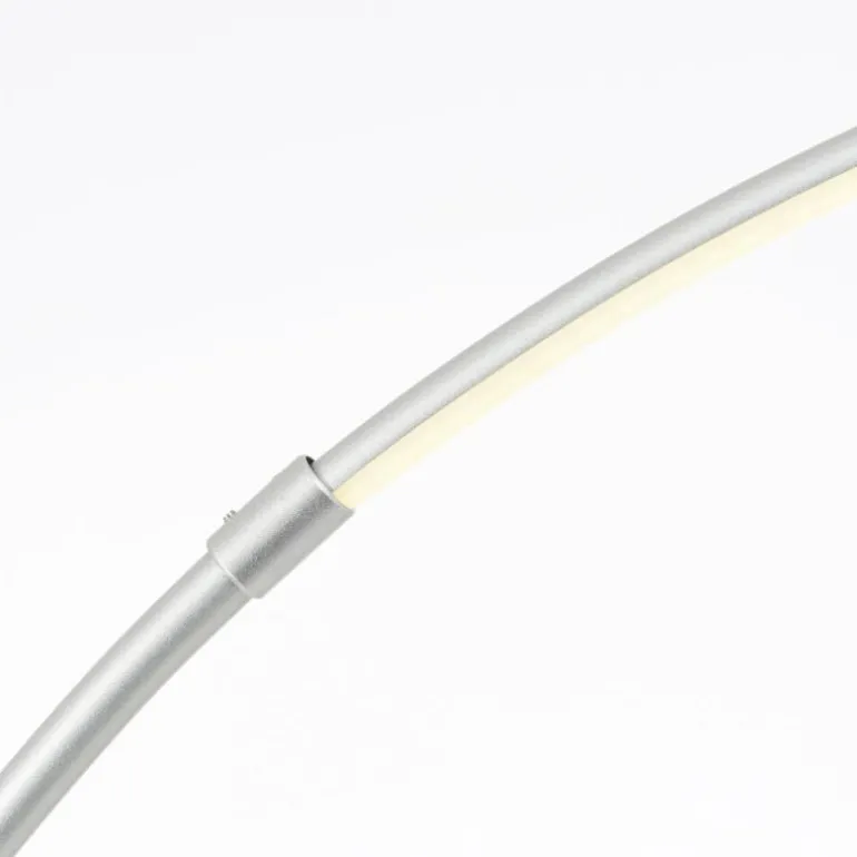 Bow Lampadaire Luminaires Brilliant LED Argenté, 1 lumière