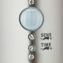 Lampadaire d'extérieur Brilliant Leigh Argenté, 1 lumière, Détecteur de mouvement