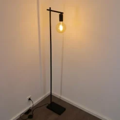 Lampadaire Pamunkey Noir, 1 lumière