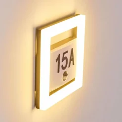 Numéro d'adresse éclairé Louisville LED Gris, 1 lumière, Détecteur de mouvement