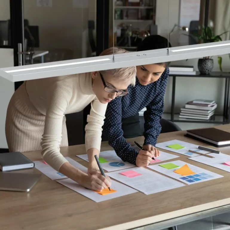 Suspension Steinhauer Bande LED Acier brossé, 4 lumières